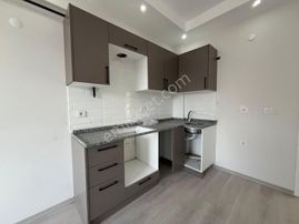 Tuğra'dan Çobançeşmede Cumhuriyet Parkı Civarı Satılık 1+1 Daire