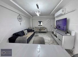 Koyundere Meydan'da Kapalı Mutfak Ara Kat 3+1 Lüks Daire