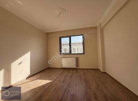 Koyundere Çarşı'ya Yakın Ara Kat 2+1 Kapalı Mutfak Daire