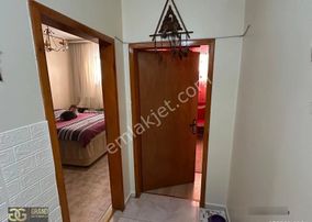 Kutlu Mahallesinde Ferah Ve Kullanışlı 3+1 Satılık Daire !