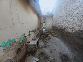 Sarısu Mahallesinde Satılık Müstakil Ev