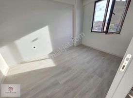 Cumhuriyet Mahallesi, Melet Projesi Yakınında Satılık 1+1 Daire