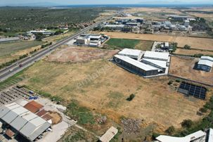 Ayvalık Kucukköy De Satılık 22 Donum Sanayi İmarlı Arsa.