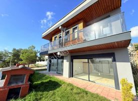 Kuşadası Soğucak’ta 2 + 1 Ruhsatı Alınmış Yaz