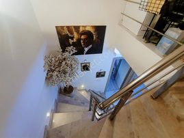 Yeni Foça'da Havuzlu Masrafsız 3+1 Dubleks