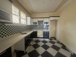 Uğur'dan Seydikemer Könteşte Komple Satılık Bina