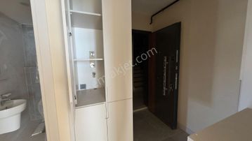 Ra Gayrimenkul Atatürk Mh Site İçerisinde Satılık Daire