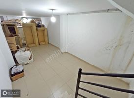 Mehmet Akif'de Devren Kiralık Kurulu Düzen Emlak Ofisi