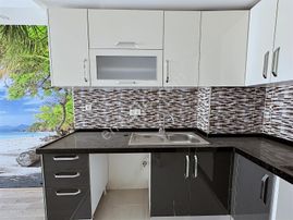 Şeref Emlaktan Cadde Üstü Ön Cephe Ara Kat Otoparklı 2+1 Daire