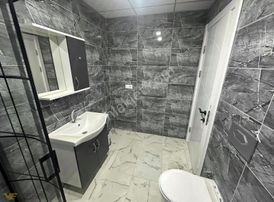 Toplu Konut Bulvarına Çok Yakın Kombisi Takılı 1+1