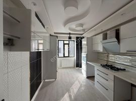 Yavuz Emlak Tan Satılık Daire Arakat Karaköprü Dogukent Mah 4 Oda