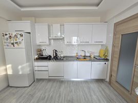 Kadınlar Denizi Mah Satılık 2+1 Ara Kat Daire