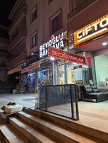 Pursaklar'da Devren Baklava 'cı Belediye Cad