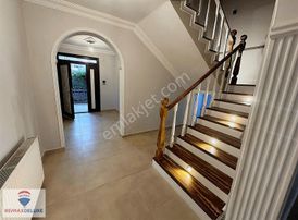 Başiskele Seymen Sahil De Kiralık Lüks Villa