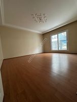 Turgutlu Nurcan Emlak'tan Altay Mh.satılık Dükkan Üstü Köşe Daire