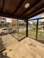 Kuşadası Davutlar Sahilinde 3+1 Site İçerisinde Havuzlu Villa