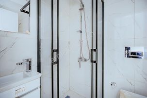 Yatırıma Ve Oturuma Uygun, Kapalı Otoparklı 3+1 Satılık Daire