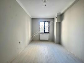*emek Mahallesi Fsm Cad Mevkii 2+1 90m² Lüks Asansörlü *