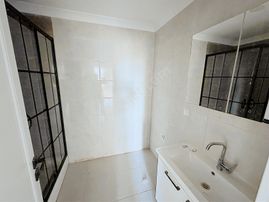 Salih Emlak'tan Devlet Hast Yakını Sıfır 3+1 Site İçi Otoparklı