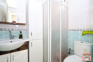 S-a-k-a-l-l-ı-d-a-n Turgutreiste Manzaralı Eşyalı-eşyasız Daire