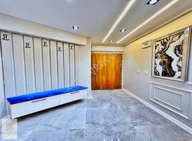 Lüks Mimari Tasarımlı Geniş Kullanımlı Satılık 3+1bahçe Katı