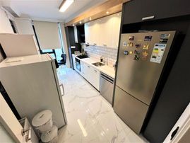 Tek Yetkili Aygül'den Kadıköy'de Nezih Site İçi Ön Cephe Havuzlu Otoparklı Saunalı 3+1 Satılık Daire