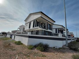 Didim Efeler Mahallesinde Tam Müstakil 5+1villa