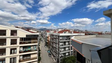 Karşıyakada Satılık Daire 4+1 Dubleks 2 Bağımsız Bölüm Lüks