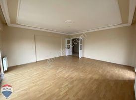 Remax Maviden Korucuk Gülistan Evlerde 3+1 Garajlı Kiralık Daire