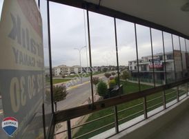 Remax Mavi-yenistad Kerkük Cadde Üzeri Arda4 Sitesi Arakat 2+1