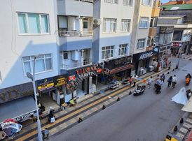 Remax Mavi- Çark Caddesinde Eski İtfaiye Caddesi Cepheli Dükkan