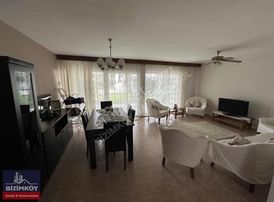 Silivri Bizimköy Sitesi Bahçe Denize Yakın Satılık Dubleks Villa