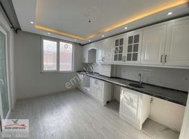 Derecik Ş.yasin Boy Ortaokulu Yanı İçi Sıfır, Kiralık Ferah 3+1