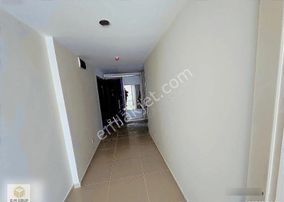 Esenyurt Star Towers De Satılık 3.5+1 En Büyük Tip Camaşır Odalı