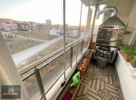 Efe Gayrimenkul'den Çift Giriş Çift Mutfak 5+1 Lüks Dubleks.!