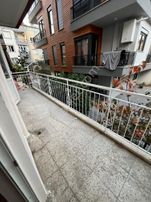 Yeşilyurtta 2+1 Katta Eşyasız Kiralık Daire