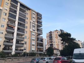 Antalya Konyaaltı Mollayusuf Mah Havuz Doğalgazlı Kapalı Otoparklı Sitede 2+1 Kiralık Daire