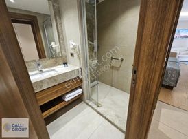 Kuşadası Ramada Suıtes'te Satılık Deniz Manzaralı 1+0