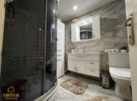 Bahçeşehir'de*3+1*a.mutfak*kombili*cam Balkonlu*iskanlı Satılık