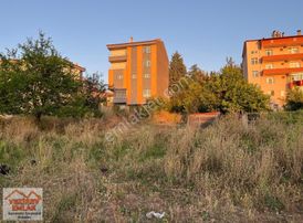 Vezirev Emlak'tan Çayırbaşı Mah. 2 Adet Satılık Arsa