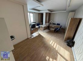 Şirinevlerde Kırçıklar İş Merkezinde Klimal Eşyalı Kiralık Ofis