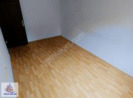 Vega Emlak'tan Yıldız Göbeğe Yakın Ferah Uygun Fiyatlı Düz Giriş