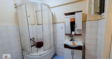 Bulgurlu'da Ayrı Mutfaklı-balkonlu-arakat 1,5+1.. 60m2..2.kat