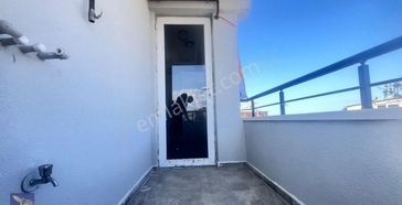 Merkezi Konum Deniz Manzaralı 1+1 Daire