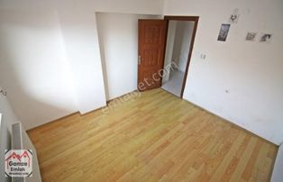 Gamze Emlak'tan Malazgirt'te^köşe Bina^ön Cephe^geniş M2 Daire!