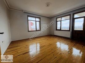 Kemerciden Kozağaç Mah. 3+1 Bakımlı Asansörlü Satılık Daire