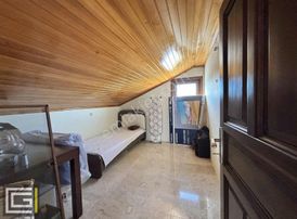 Çam Ormanlarına Komşu Müstakil Havuzlu Bahçeli Kiralık Villa