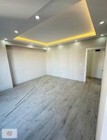 Çırpıcıda Ana Cadde'ye Paralel Satılık Sıfır 3+1 Daire Ara Katta