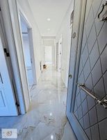 Çırpıcıda Ana Cadde'ye Paralel Satılık Sıfır 3+1 Daire Ara Katta