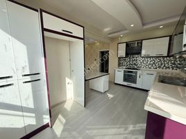 Yıldırım Beyazıt Mahallesinde Geniş Yapılı 3+1 Satılık Daire